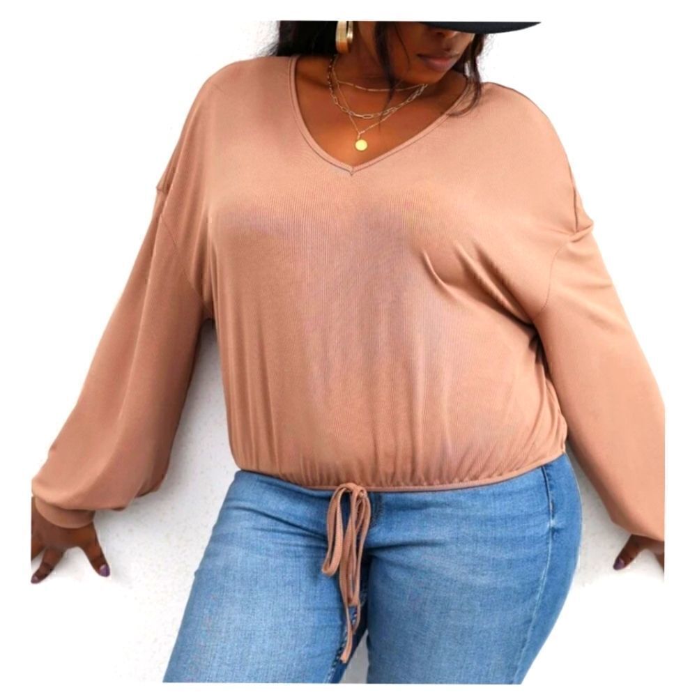 Women's Knot Hem Sweatshirt Size 2X in Apricot EUC